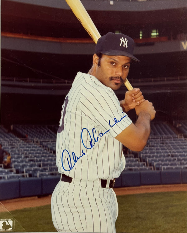 Chris Chambliss Autographed Yankees 8x10 Photo