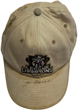 Joe Torre Autographed New York Yankees 2001 AL Champions New Era Hat (JSA)