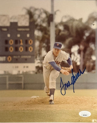 Tom Seaver Autographed 8x10 Mets Baseball Photo (JSA)