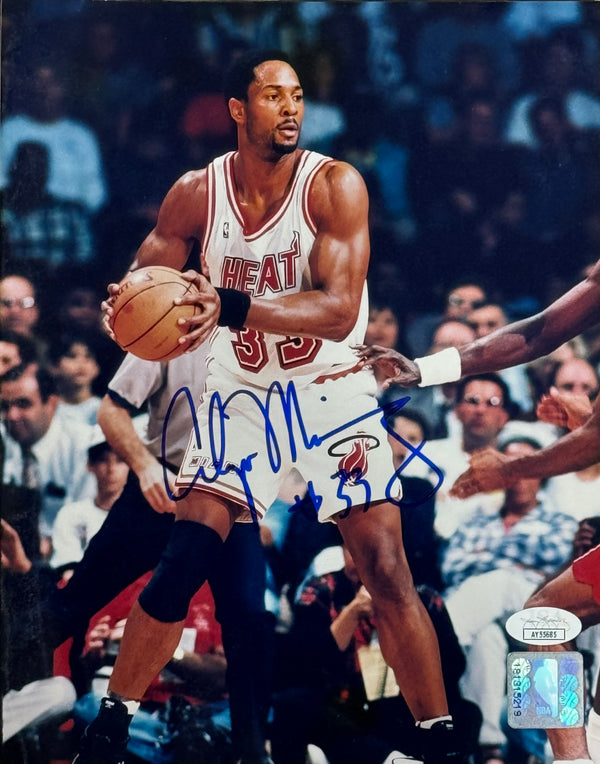 Alonzo Mourning Autographed 8x10 Basketball Photo (JSA)