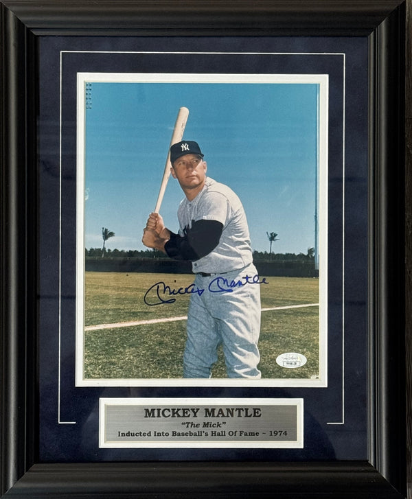 Mickey Mantle Autographed 8x10 Framed Yankees Baseball Photo (JSA)