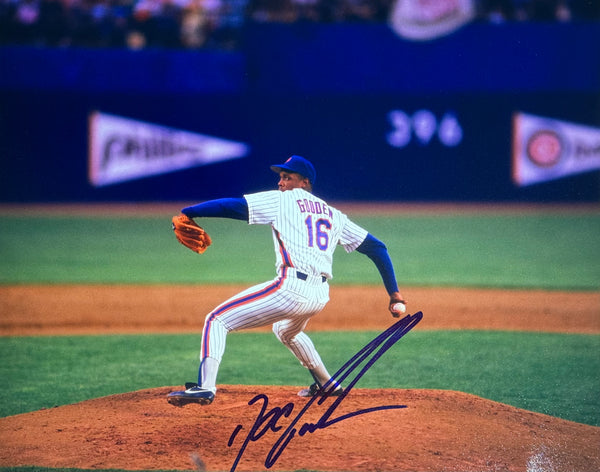 Dwight Gooden Autographed Mets 8x10 Photo