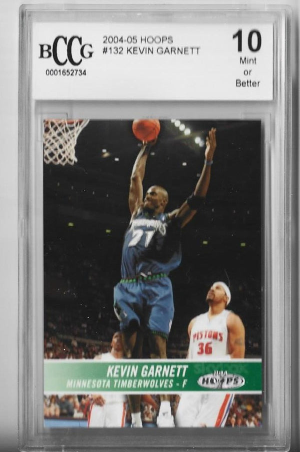 Kevin Garnett 2004-05 Fleer NBA Hoops #132 (Beckett Grade 10 Mint Or Better) Card