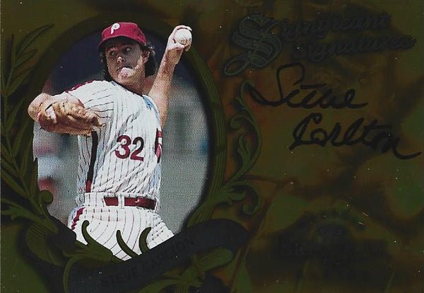 Steve Carlton Autographed Donruss Signature Series Card #1811/2000