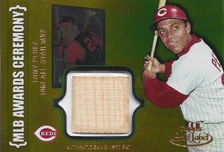 Tony Perez 2002 Topps Gold Label Bat Card