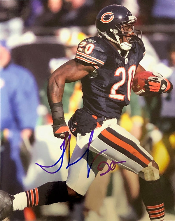 Thomas Jones Autographed 8x10 Photo