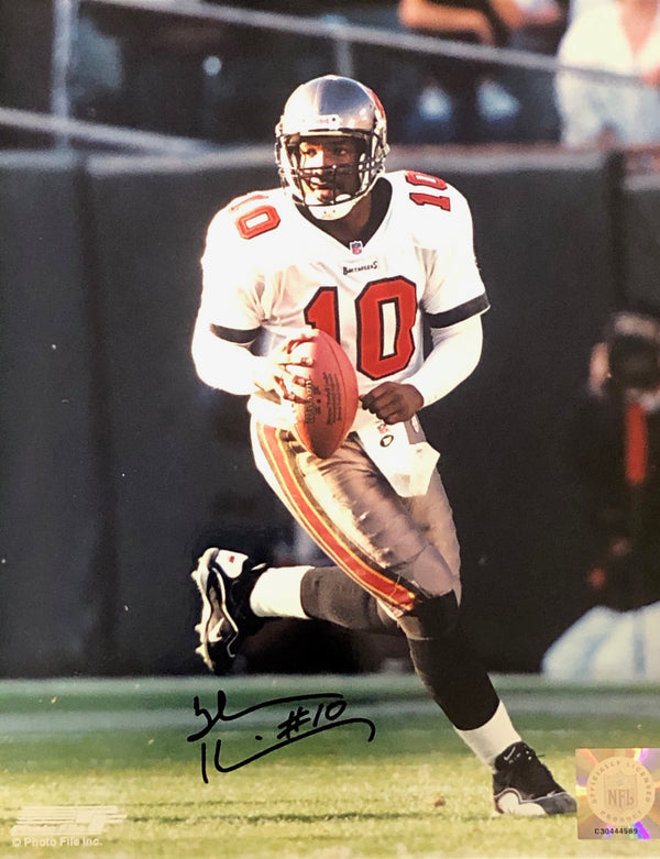 Shaun King Autographed 8x10 Photo