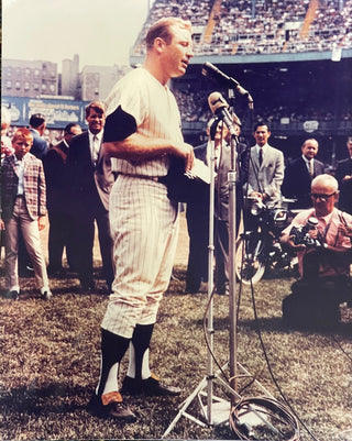 Mickey Mantle Unsigned 8x10 Baseball Photo