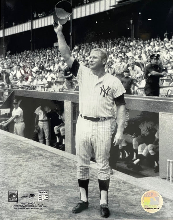 Mickey Mantle Unsigned 8x10 Baseball Photo