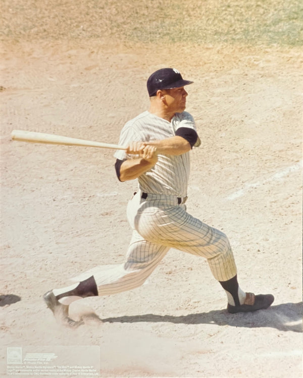 Mickey Mantle Unsigned 8x10 Baseball Photo