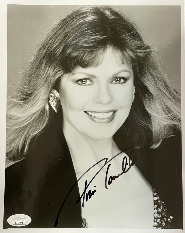 Toni Tennille Autographed 8x10 Celebrity Photo (JSA)