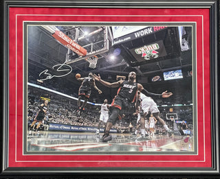 Dwyane Wade Autographed Framed 16x20 Photo (Fanatics)