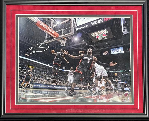 Dwyane Wade Autographed Framed 16x20 Photo (Fanatics)