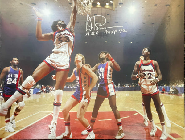 Artis Gilmore Autographed 16x20 Basketball Photo