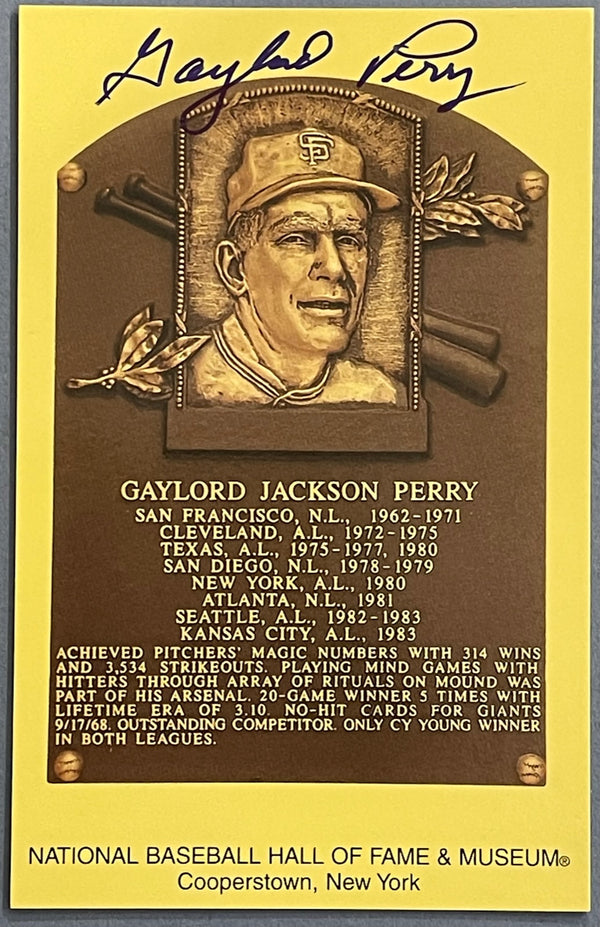 Gaylord Perry Autographed Hall of Fame Plaque Postcard