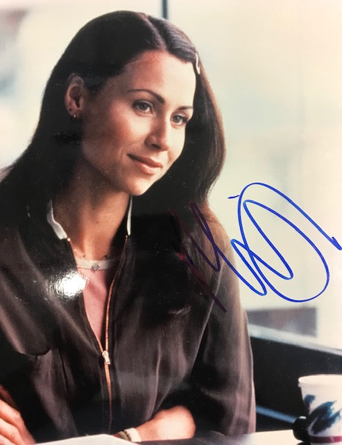 Minnie Driver Autographed 8x10 Celebrity Photo