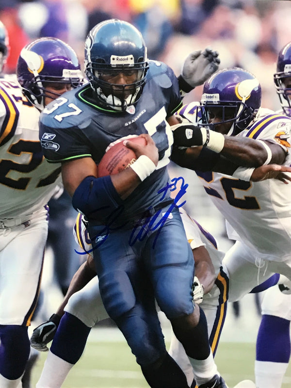 Shaun Alexander Autographed 8x10 Football Photo