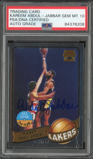 Kareem Abdul-Jabbar Autographed 2002 Topps Chrome Card (PSA)