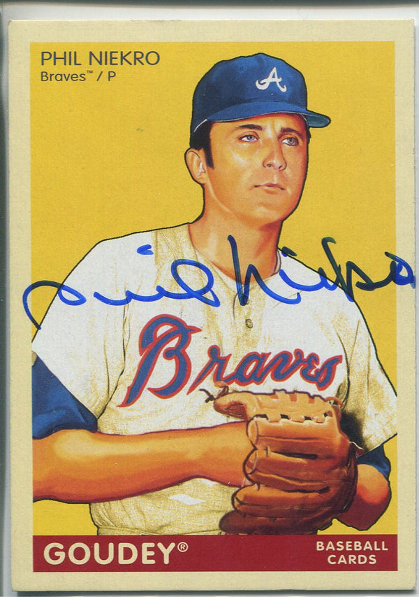 Phil Niekro Autographed 2009 Upper Deck Goudey Card