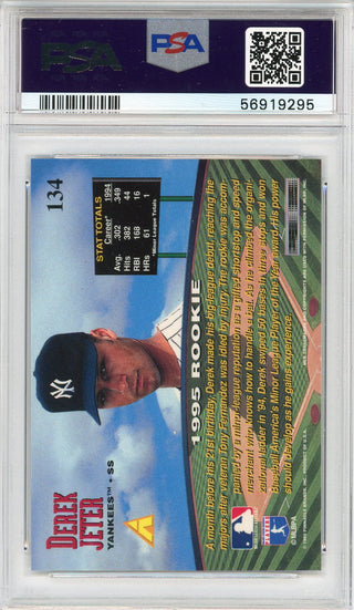 Derek Jeter 1995 Pinnacle Zenith Rookie Card #134 (PSA)