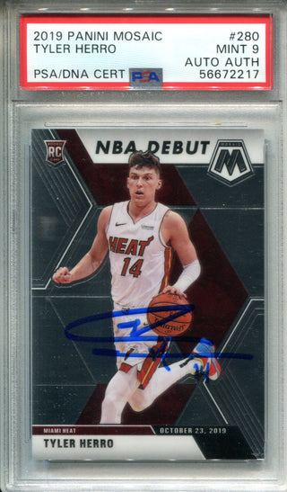 Tyler Herro 2019 Panini Mosaic #223 PSA Mint 9/Auto Authentic Card