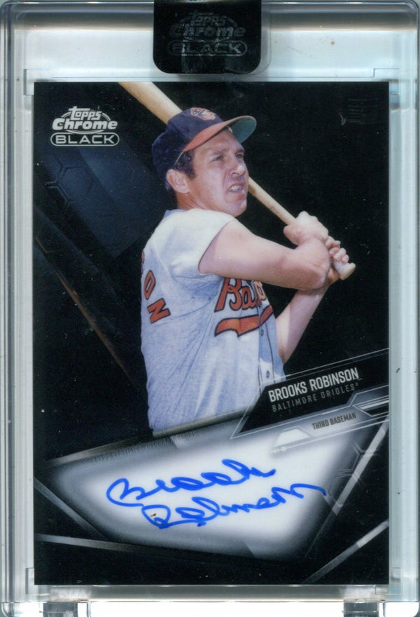 Brooks Robinson 2021 Topps Chrome #CBABR Autographed Card