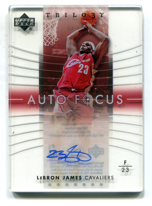 Lebron James 2005-06 Upper Deck Trilo3y Auto Focus Autographed Card