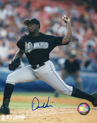 Dontrelle Willis Autographed 8x10 Photo