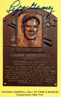 Lefty Gomez Autographed Hall of Plaque Card (JSA)