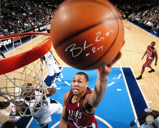 Brandon Roy 07 ROY Autographed vs Mavericks 16x20 Photo