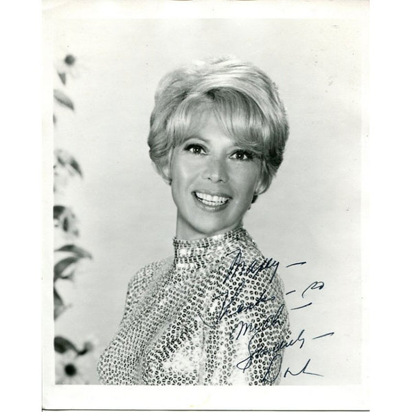 Dinah Shore Autographed 8x10 Photo